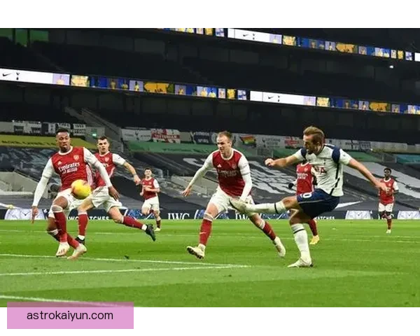 西蒙尼治下边后卫角色定位与战术作用分析